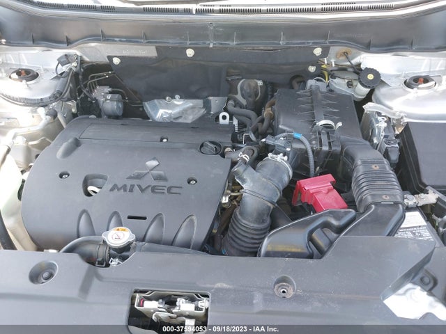 JA4AP3AU1KU003269 Mitsubishi Outlander Sport 2.0