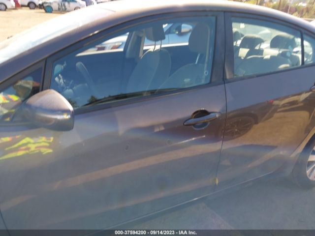 KNAFX4A69E5212466 KIA FORTE LX
