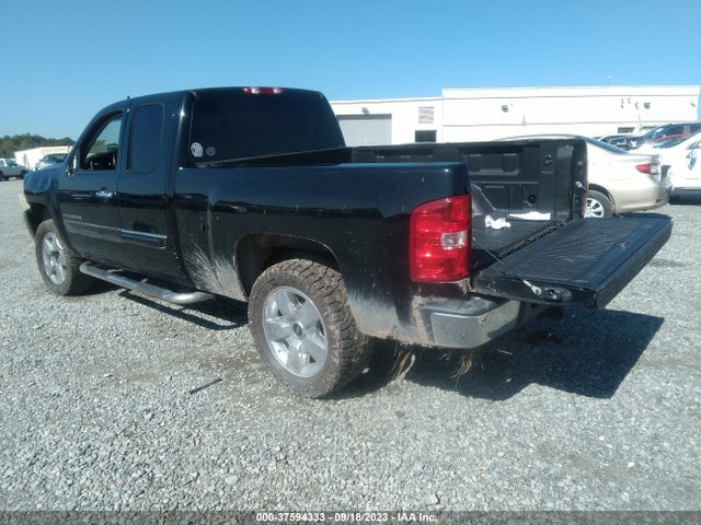 2011 CHEVROLET SILVERADO 1500 LT VIN: 1GCRCSE03BZ225014