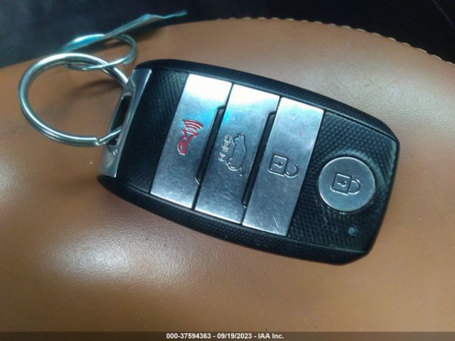 KNDJX3A5XF7198808 KIA Soul !