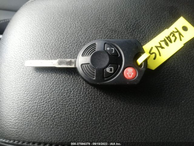 1FMCU9GX3FUB27086 Ford ESCAPE SE