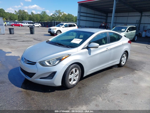 Hyundai ELANTRA SE 2015 5NPDH4AE6FH591443 Image 2