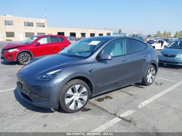 7SAYGAEE0NF552747 Tesla Model Y Long Range