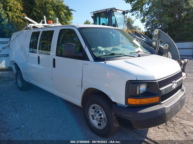 2016 1GCWGBFG9G1225656 main image