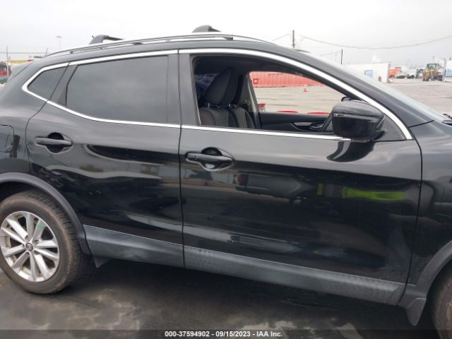 JN1BJ1CP5KW224386 Nissan Rogue Sport Sv