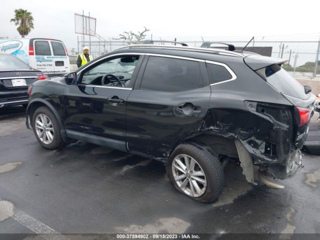 JN1BJ1CP5KW224386 Nissan Rogue Sport Sv