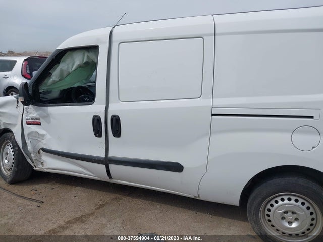 RAM Promaster City Cargo Van Tradesman 2016 ZFBERFAT9G6B27642 Image 14