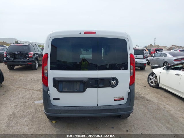 RAM Promaster City Cargo Van Tradesman 2016 ZFBERFAT9G6B27642 Image 16