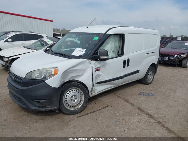 RAM Promaster City Cargo Van Tradesman 2016 ZFBERFAT9G6B27642 Image 2
