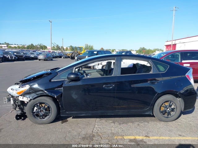 Toyota Prius Four 2015 JTDKN3DU7F1994528 Image 15