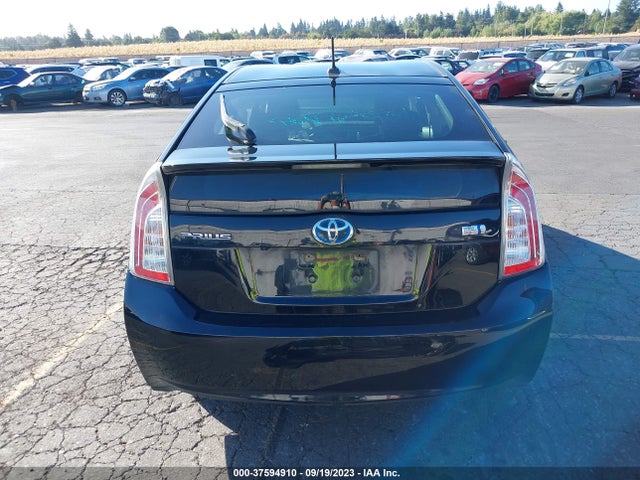 Toyota Prius Four 2015 JTDKN3DU7F1994528 Image 17