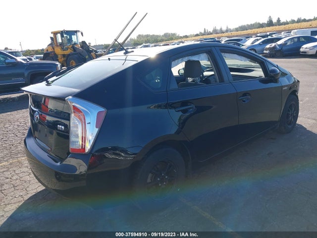 Toyota Prius Four 2015 JTDKN3DU7F1994528 Image 4
