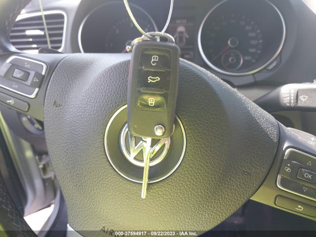 2011 VOLKSWAGEN GOLF TDI VIN: WVWDM7AJ6BW024325