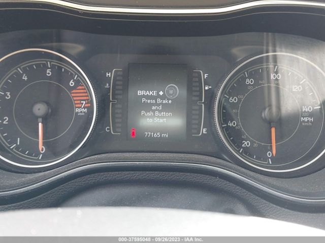 1C4PJLLBXKD207811 Jeep Cherokee Latitude Plus