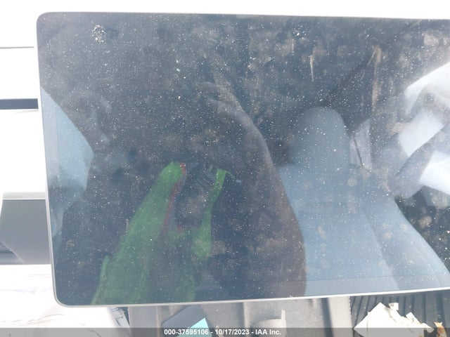 Tesla Model Y Long Range 2021 5YJYGDEE4MF253484 Image 7