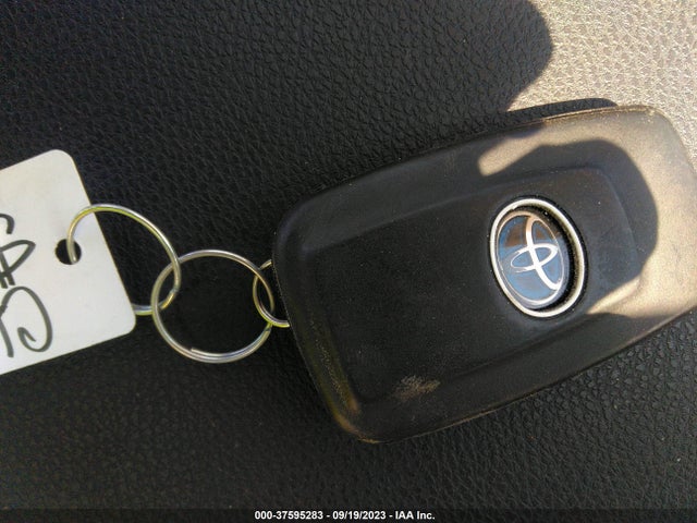 Toyota Prius Four 2016 JTDKARFU4G3515239 Image 3