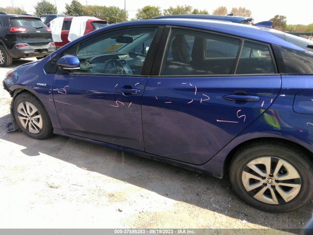 Toyota Prius Four 2016 JTDKARFU4G3515239 Image 7