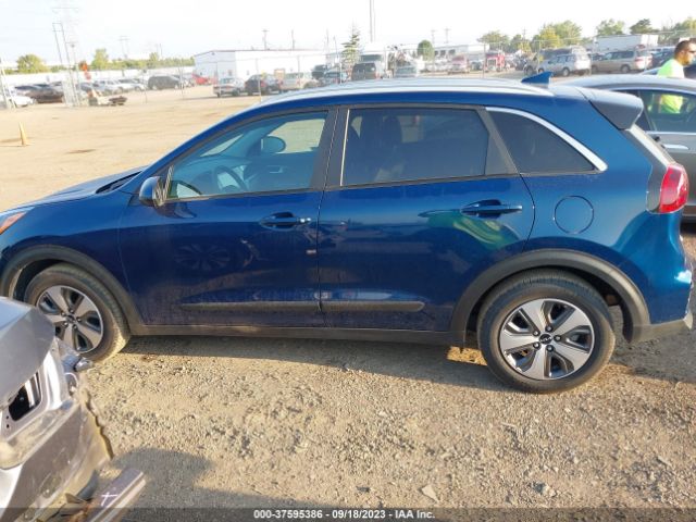 KNDCB3LC3N5532013 KIA NIRO LX