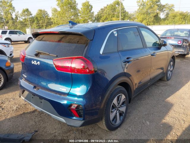 KNDCB3LC3N5532013 KIA NIRO LX