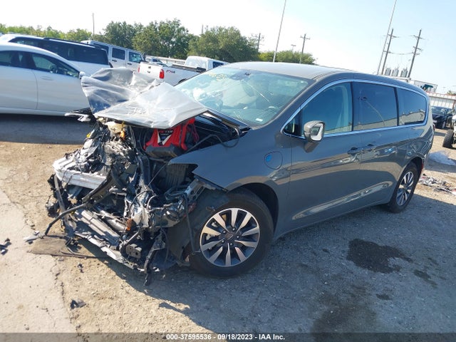 Chrysler Pacifica Hybrid Touring L 2022 2C4RC1L73NR121034 Image 2