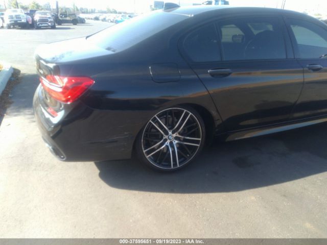 WBA7F0C32HGM22077 BMW 7 Series 750i