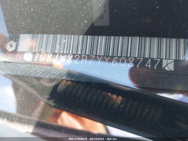 2000 SATURN LW VIN: 1G8JW82R7YY608747