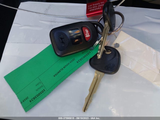2019 HYUNDAI ELANTRA SEL VIN: 5NPD84LF4KH434333