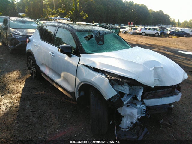 2021 Volvo XC40, VIN: YV4ED3UR3M2523962