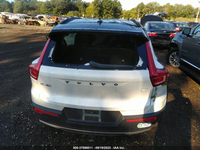 2021 Volvo XC40, VIN: YV4ED3UR3M2523962