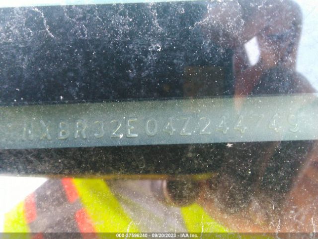 2004 TOYOTA COROLLA 1NXBR32E04Z244749 Photo 8