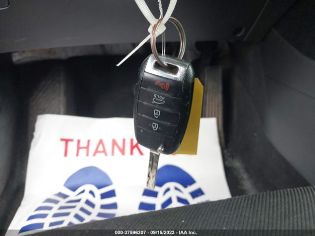 KNDJP3A53E7733282 KIA SOUL +