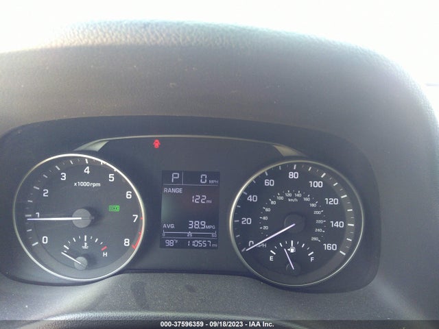 2017 HYUNDAI ELANTRA SE VIN: KMHD84LF3HU196615