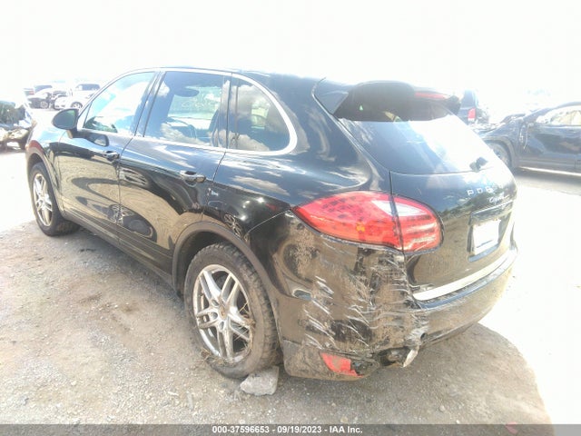 2012 PORSCHE CAYENNE WP1AA2A21CLA08560 Photo 2