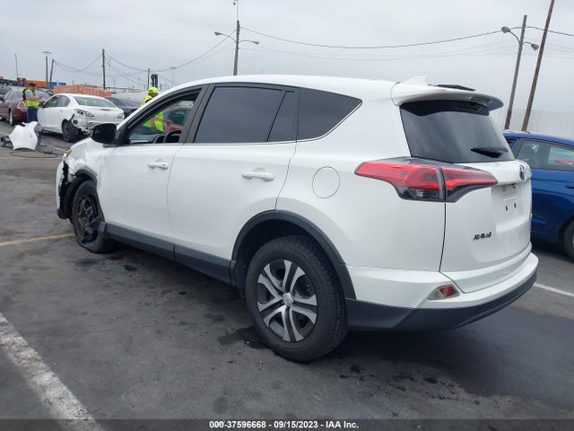 Toyota RAV4 LE 2017 JTMZFREV1HJ143463 Image 3