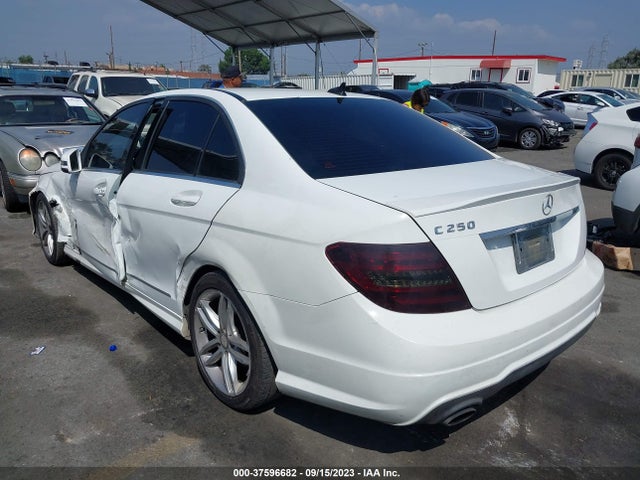 2013 MERCEDES-BENZ C-CLASS C 250 VIN: WDDGF4HB9DR262360