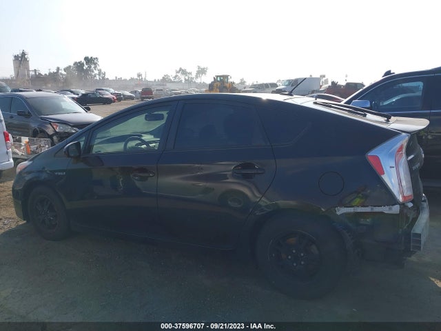 Toyota Prius Four 2015 JTDKN3DU1F0440195 Image 14