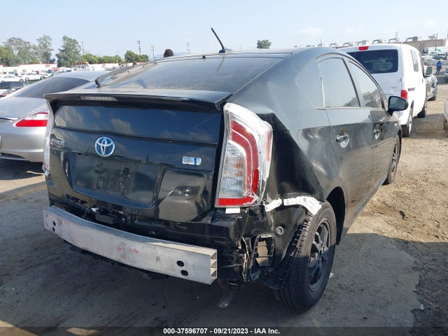 Toyota Prius Four 2015 JTDKN3DU1F0440195 Image 4