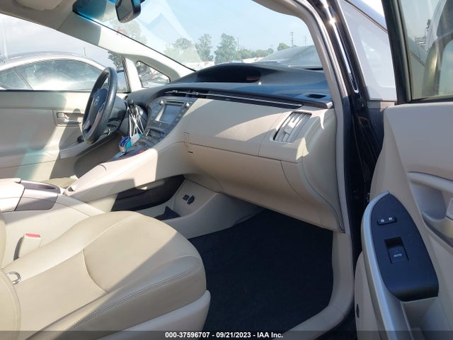 Toyota Prius Four 2015 JTDKN3DU1F0440195 Image 5