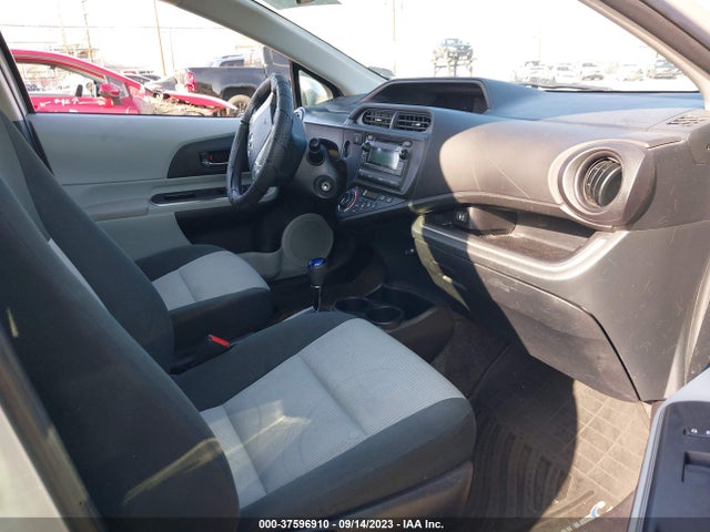Toyota Prius C One/three/two/four 2014 JTDKDTB39E1569744 Image 6