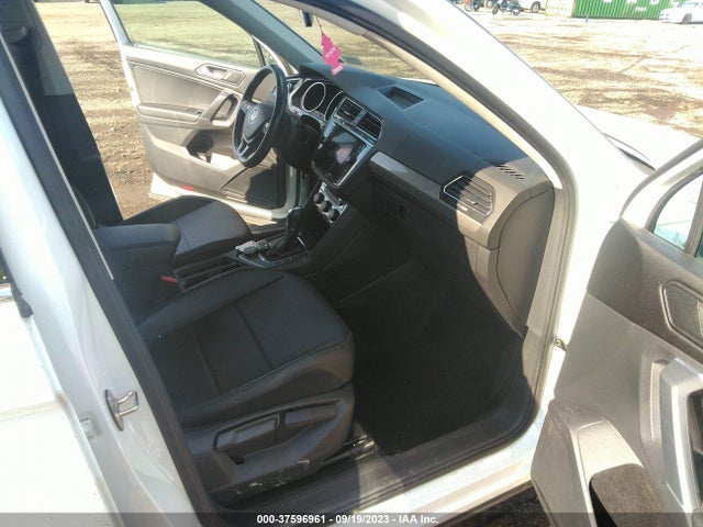 3VV2B7AX7JM060767 Volkswagen Tiguan Sel/se