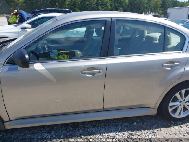 4S3BMBA69E3019521 Subaru Legacy 2.5i