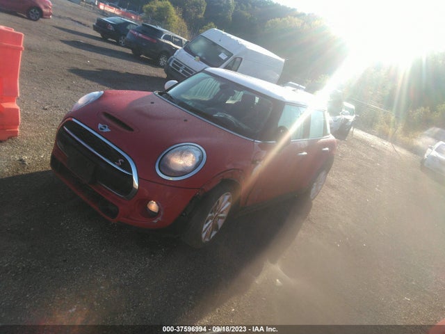 2017 MINI HARDTOP 4 DOOR WMWXU3C57H2B64082 Photo 1