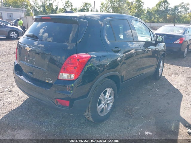 Chevrolet TRAX LS 2019 3GNCJKSB2KL320776 Image 4