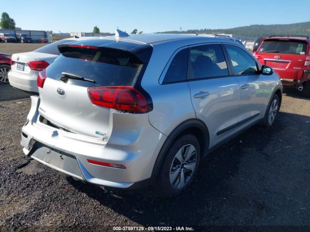 KNDCB3LC2J5142949 KIA NIRO FE