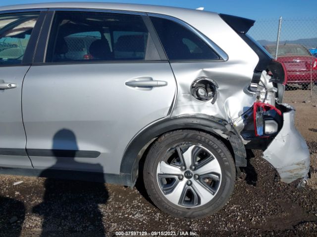 KNDCB3LC2J5142949 KIA NIRO FE