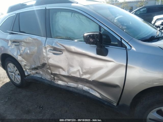4S4BSACC6J3209690 Subaru Outback Premium
