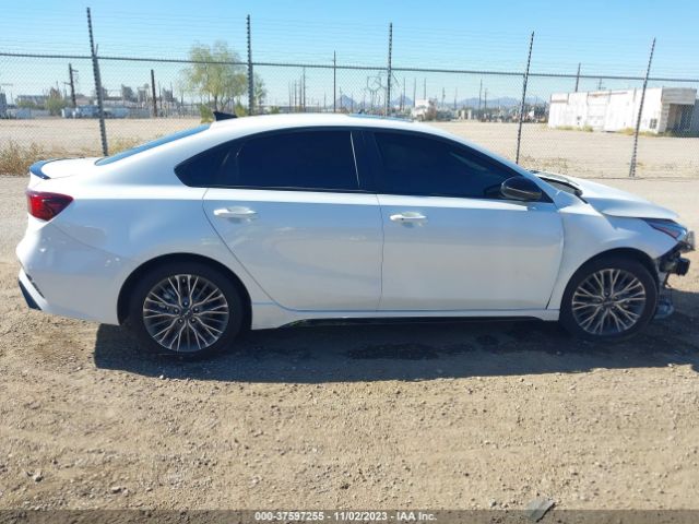 3KPF54AD2PE604980 KIA Forte Gt-line