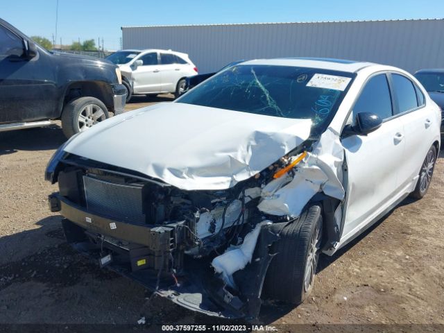 3KPF54AD2PE604980 KIA Forte Gt-line