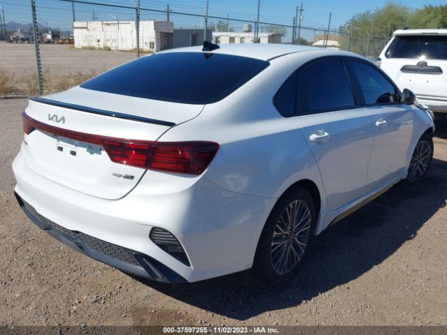 3KPF54AD2PE604980 KIA Forte Gt-line