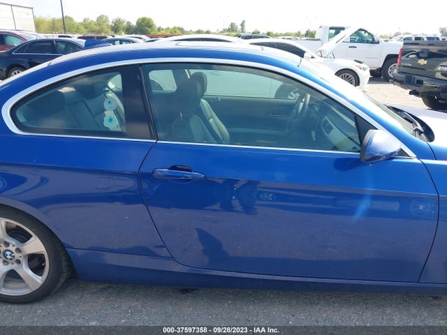 2009 BMW 3 SERIES 328I VIN: WBAWB335X9P137221